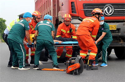 东丰沛县道路救援